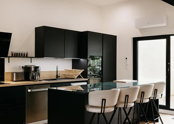 Avenue Ferry Appartement *